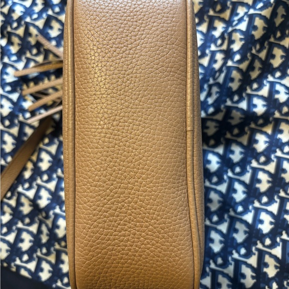 Authentic Gucci Tan Soho Disco Leather Crossbody Bag - Picture 7 of 13